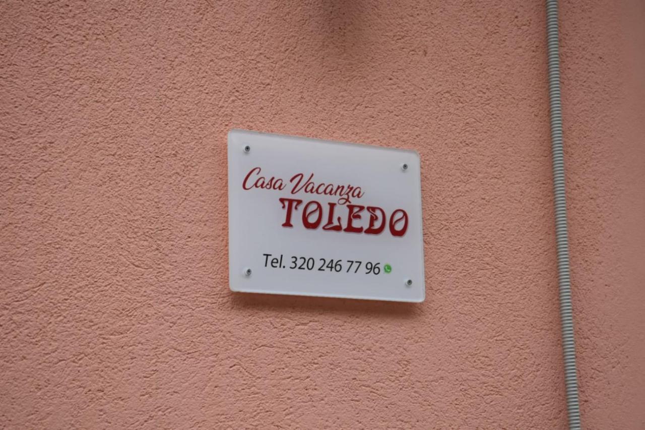 Casa Vacanza Toledo Партинико Екстериор снимка