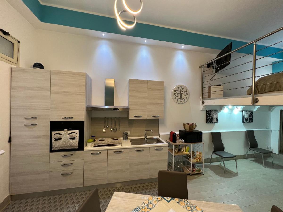 Casa Vacanza Toledo Партинико Екстериор снимка