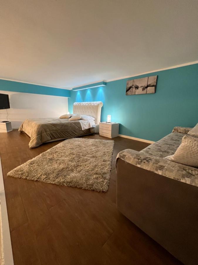Casa Vacanza Toledo Партинико Екстериор снимка